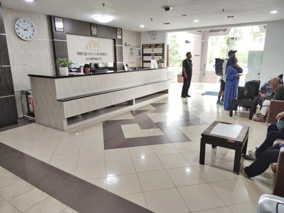 Queen Victoria Apartment Batam Exterior foto